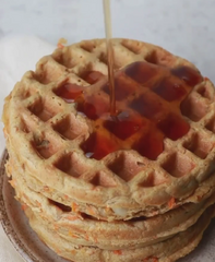 WAFFLE DE TORTA DE ZANAHORIA